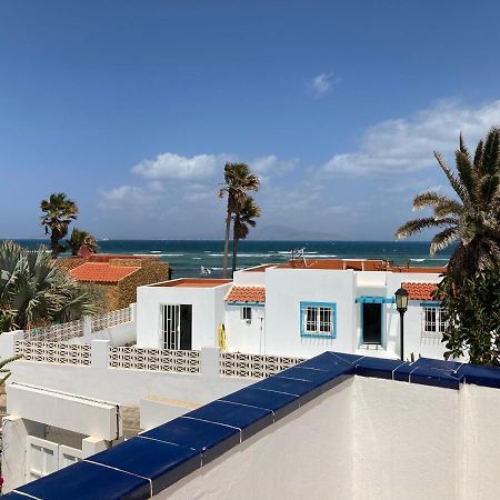 Beach House With The Heated Pool Next To Rocky Point Corralejo Esterno foto