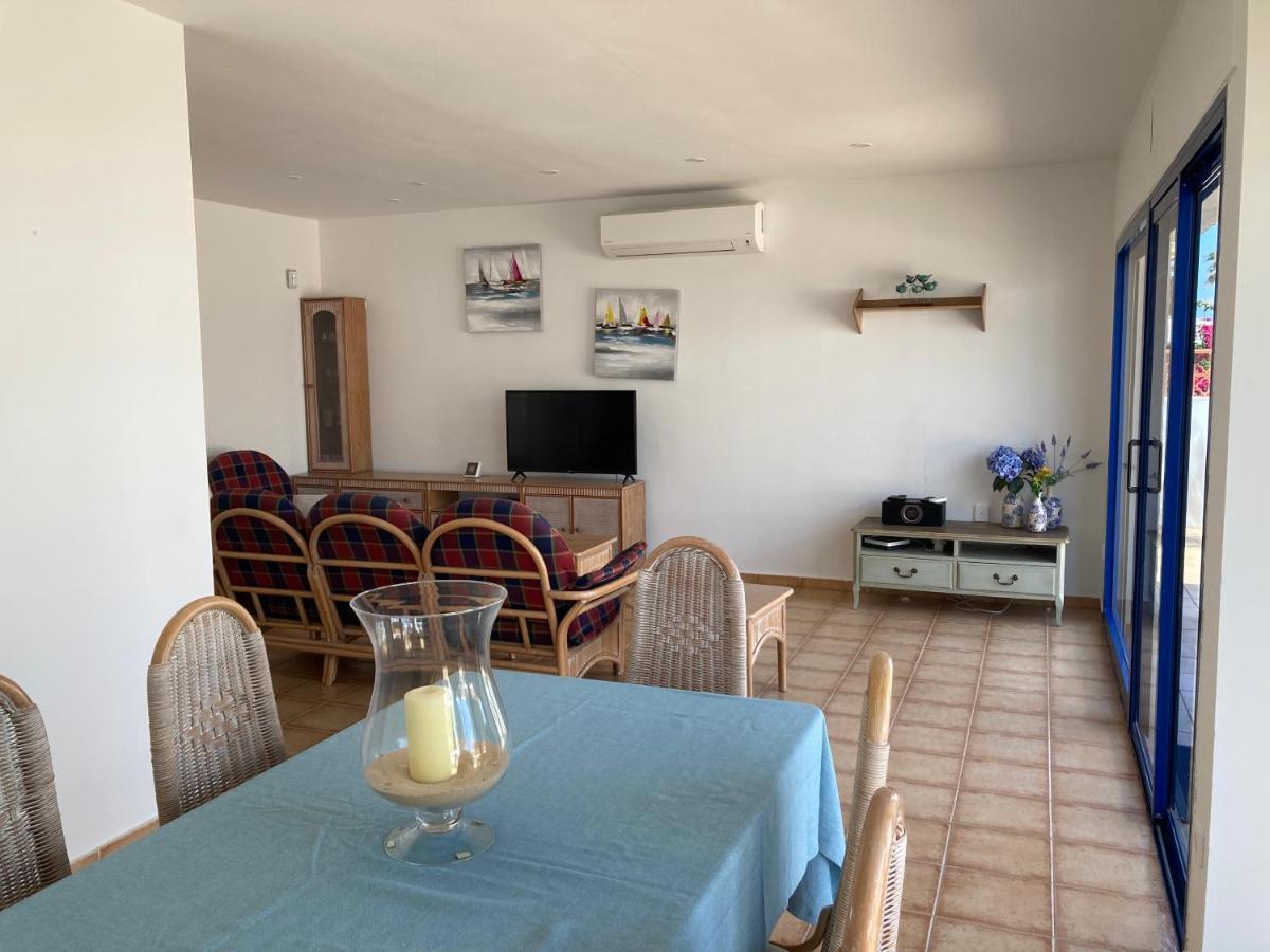 Beach House With The Heated Pool Next To Rocky Point Corralejo Esterno foto