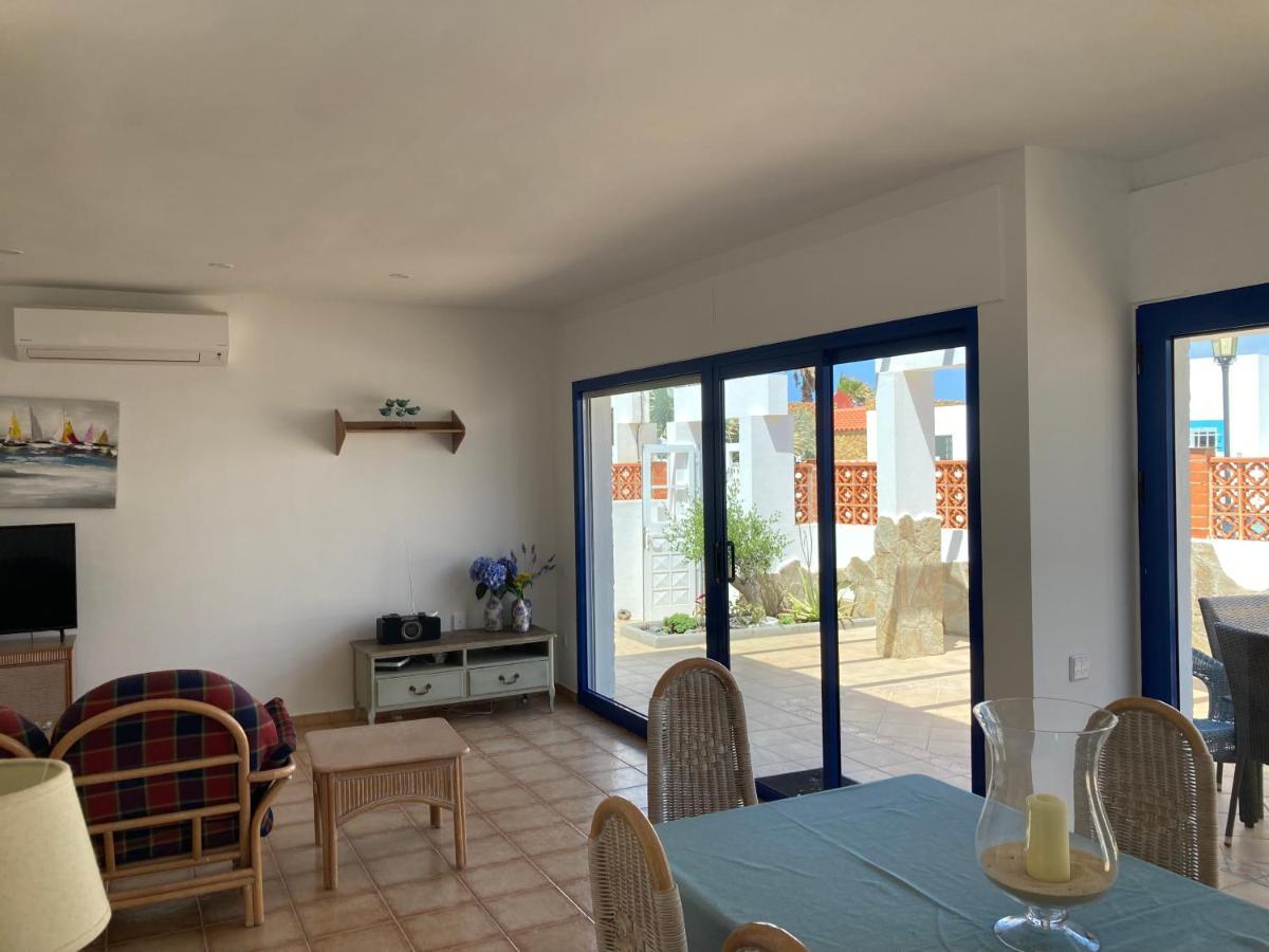 Beach House With The Heated Pool Next To Rocky Point Corralejo Esterno foto