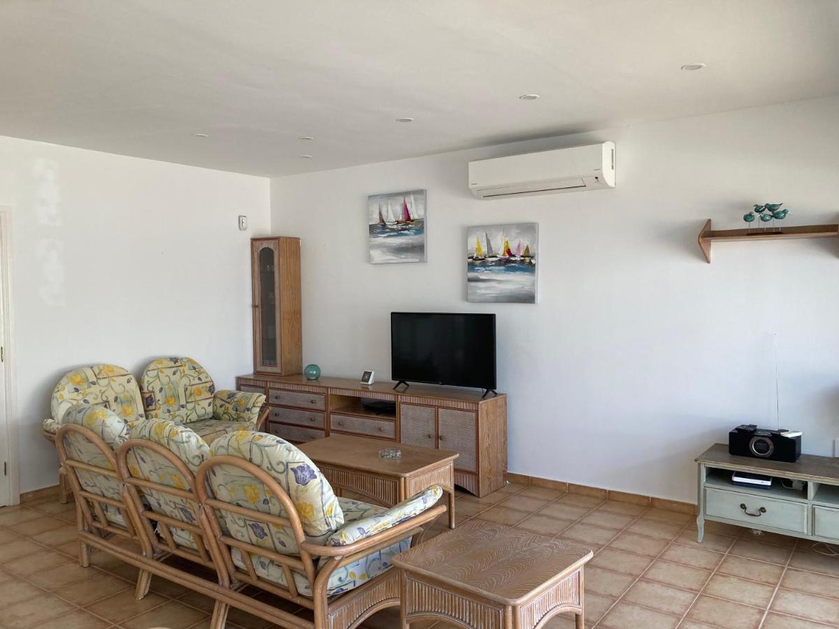 Beach House With The Heated Pool Next To Rocky Point Corralejo Esterno foto