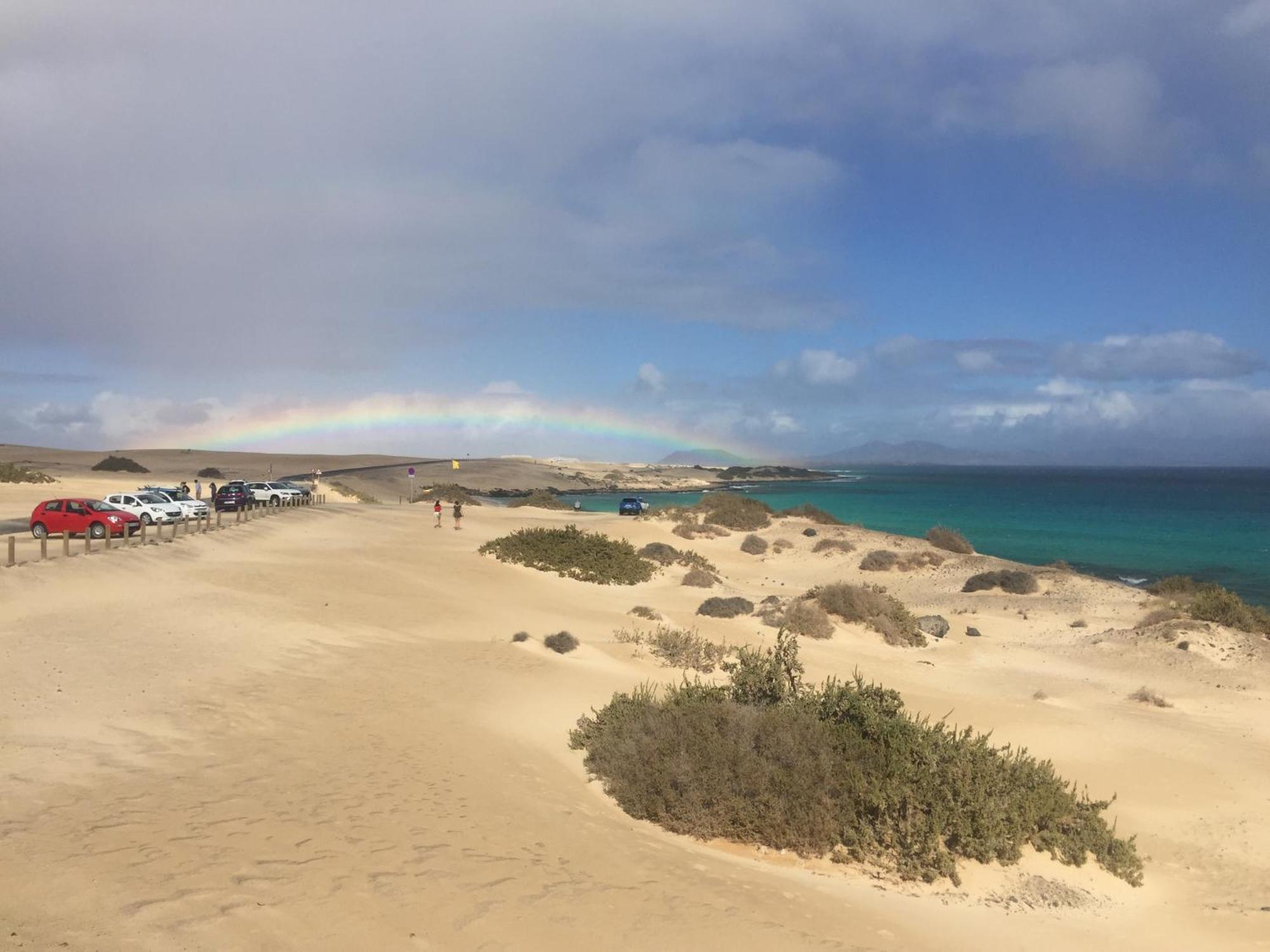 Beach House With The Heated Pool Next To Rocky Point Corralejo Esterno foto